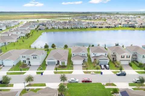 Villa ou maison à louer à Kissimmee, Floride: 4 chambres, 205.04 m2 № 2388570 - photo 27