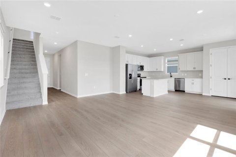 Villa ou maison à louer à Kissimmee, Floride: 4 chambres, 205.04 m2 № 2388570 - photo 3
