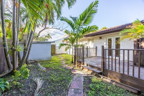 Villa ou maison à louer à Miami, Floride: 4 chambres, 164.34 m2 № 2025835 - photo 26