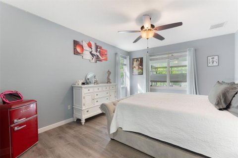 Villa ou maison à vendre à Kissimmee, Floride: 4 chambres, 255.39 m2 № 1903538 - photo 15