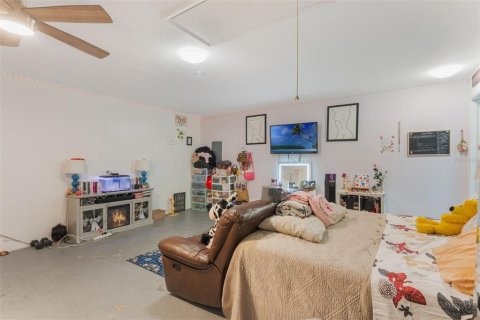 Villa ou maison à vendre à Kissimmee, Floride: 4 chambres, 255.39 m2 № 1903538 - photo 24