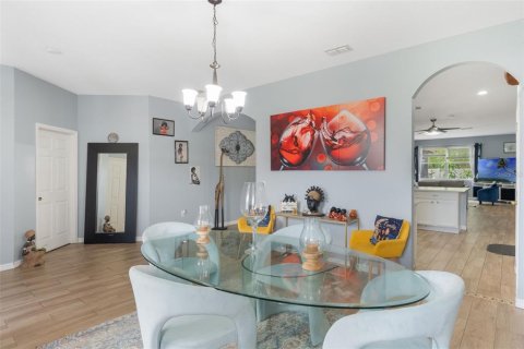 Villa ou maison à vendre à Kissimmee, Floride: 4 chambres, 255.39 m2 № 1903538 - photo 10