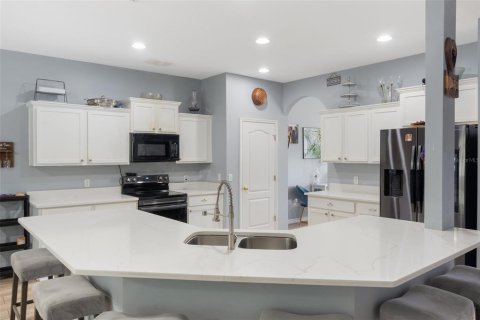 Villa ou maison à vendre à Kissimmee, Floride: 4 chambres, 255.39 m2 № 1903538 - photo 13