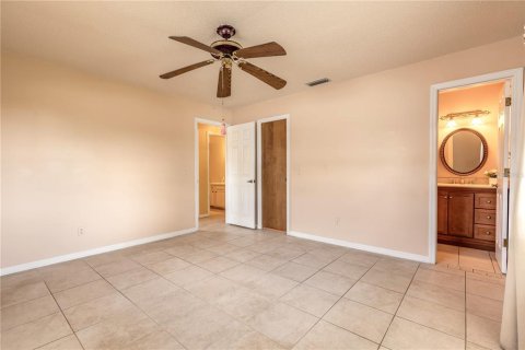 Villa ou maison à vendre à Deltona, Floride: 2 chambres, 116.5 m2 № 2360992 - photo 12
