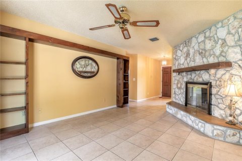 Villa ou maison à vendre à Deltona, Floride: 2 chambres, 116.5 m2 № 2360992 - photo 7