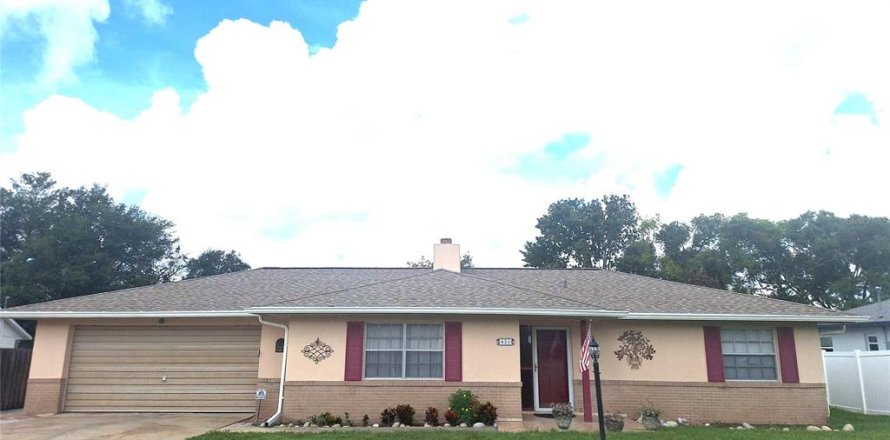 Villa ou maison à Deltona, Floride 2 chambres, 116.5 m2 № 2360992