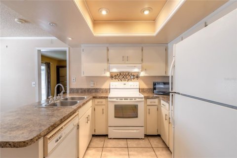 Villa ou maison à vendre à Deltona, Floride: 2 chambres, 116.5 m2 № 2360992 - photo 10