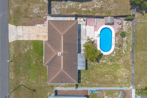 Villa ou maison à vendre à Deltona, Floride: 2 chambres, 116.5 m2 № 2360992 - photo 24