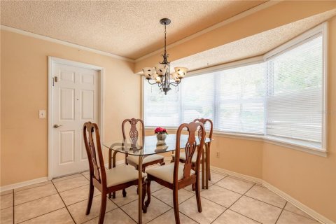 Villa ou maison à vendre à Deltona, Floride: 2 chambres, 116.5 m2 № 2360992 - photo 11