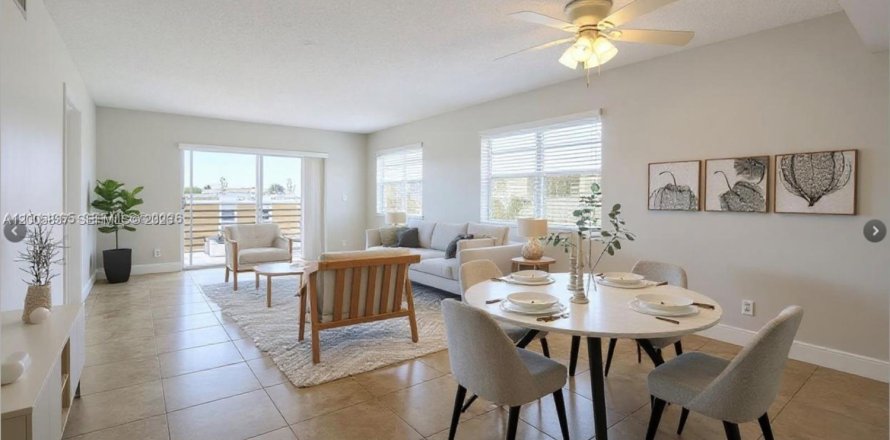 Condominio en Oakland Park, Florida, 2 dormitorios № 2069685