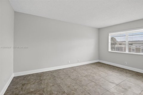 Condominio en venta en Oakland Park, Florida, 2 dormitorios, 84.73 m2 № 2069685 - foto 18
