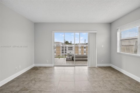 Condominio en venta en Oakland Park, Florida, 2 dormitorios, 84.73 m2 № 2069685 - foto 19