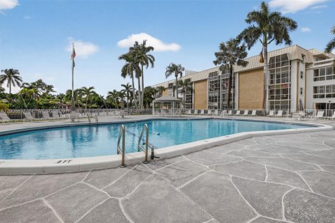 Condominio en venta en Oakland Park, Florida, 2 dormitorios, 84.73 m2 № 2069685 - foto 13
