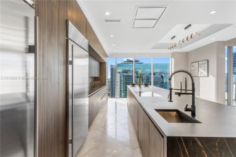 Copropriété à vendre à Miami, Floride: 5 chambres, 641.21 m2 № 1954245 - photo 22