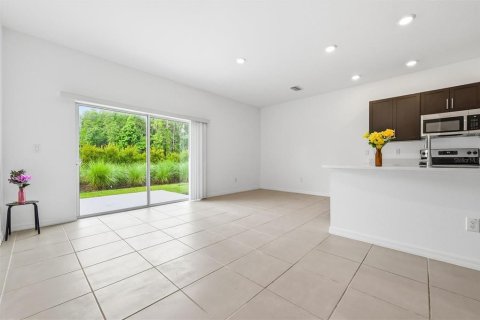 Adosado en venta en Wesley Chapel, Florida, 3 dormitorios, 127.55 m2 № 2114000 - foto 13