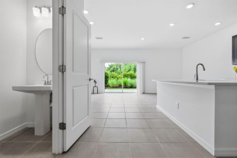 Adosado en venta en Wesley Chapel, Florida, 3 dormitorios, 127.55 m2 № 2114000 - foto 5
