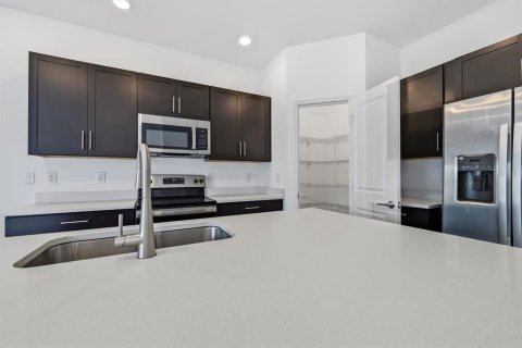 Adosado en venta en Wesley Chapel, Florida, 3 dormitorios, 127.55 m2 № 2114000 - foto 9