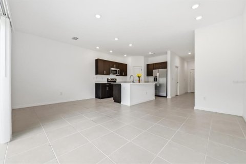 Adosado en venta en Wesley Chapel, Florida, 3 dormitorios, 127.55 m2 № 2114000 - foto 12
