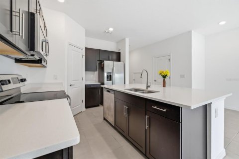 Adosado en venta en Wesley Chapel, Florida, 3 dormitorios, 127.55 m2 № 2114000 - foto 8