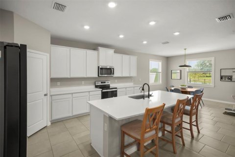 Villa ou maison à vendre à Wesley Chapel, Floride: 4 chambres, 237.55 m2 № 2406708 - photo 3