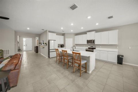 Villa ou maison à vendre à Wesley Chapel, Floride: 4 chambres, 237.55 m2 № 2406708 - photo 7