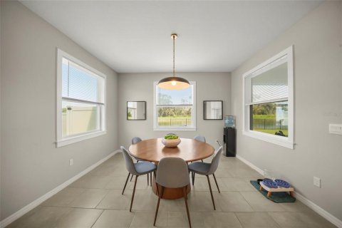Villa ou maison à vendre à Wesley Chapel, Floride: 4 chambres, 237.55 m2 № 2406708 - photo 6