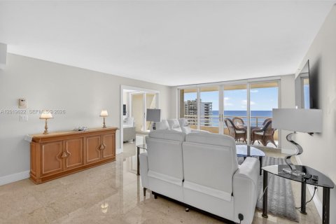 Copropriété à louer à Boca Raton, Floride: 2 chambres, 133.59 m2 № 2078464 - photo 13