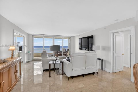 Copropriété à louer à Boca Raton, Floride: 2 chambres, 133.59 m2 № 2078464 - photo 11