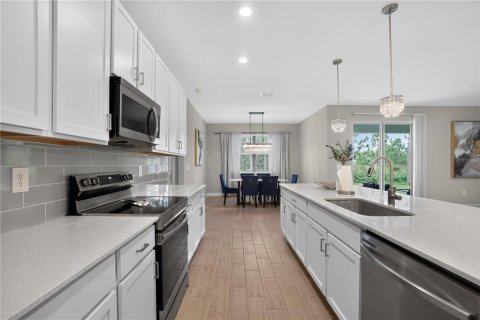 Villa ou maison à vendre à North Port, Floride: 4 chambres, 213.77 m2 № 2401115 - photo 19