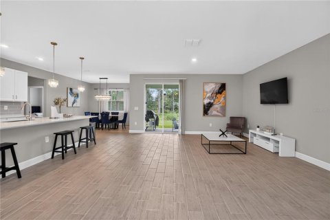 Villa ou maison à vendre à North Port, Floride: 4 chambres, 213.77 m2 № 2401115 - photo 15