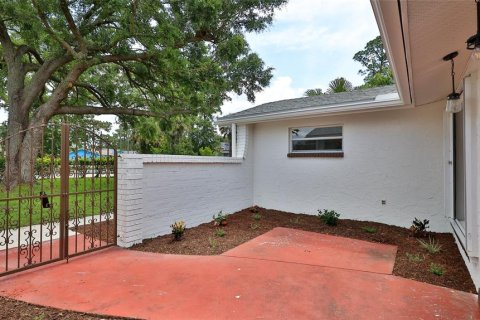 Villa ou maison à vendre à Edgewater, Floride: 3 chambres, 132.85 m2 № 2110594 - photo 5