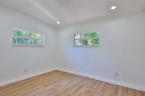 Villa ou maison à vendre à Edgewater, Floride: 3 chambres, 132.85 m2 № 2110594 - photo 17