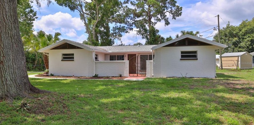 Villa ou maison à Edgewater, Floride 3 chambres, 132.85 m2 № 2110594