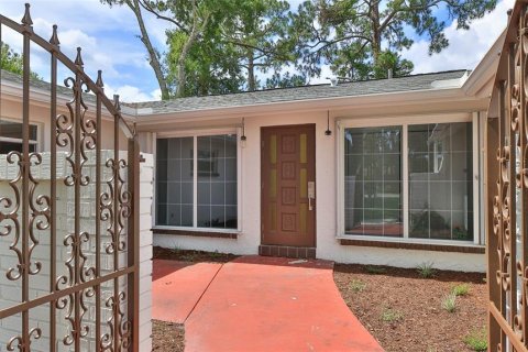 Villa ou maison à vendre à Edgewater, Floride: 3 chambres, 132.85 m2 № 2110594 - photo 4