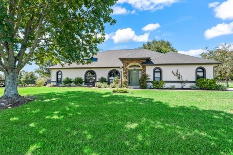 Casa en Summerfield, Florida 3 dormitorios, 183.39 m2 № 2378944