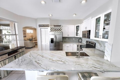 Villa ou maison à vendre à Cooper City, Floride: 3 chambres, 166.95 m2 № 2017727 - photo 13