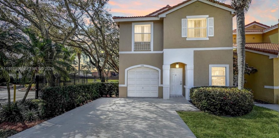 Villa ou maison à Cooper City, Floride 3 chambres, 166.95 m2 № 2017727