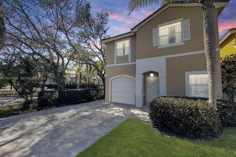 Villa ou maison à vendre à Cooper City, Floride: 3 chambres, 166.95 m2 № 2017727 - photo 2
