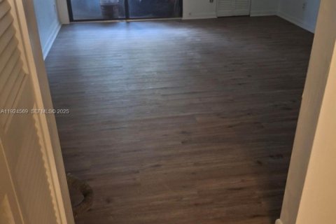 Condominio en venta en Tamarac, Florida, 2 dormitorios, 112.88 m2 № 1982934 - foto 18