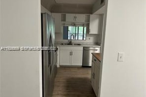 Condominio en venta en Tamarac, Florida, 2 dormitorios, 112.88 m2 № 1982934 - foto 14