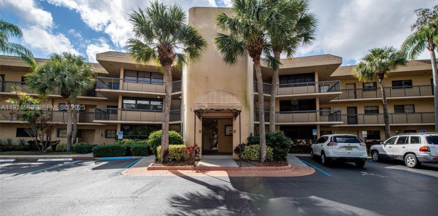 Condominio en Tamarac, Florida, 2 dormitorios  № 1982934