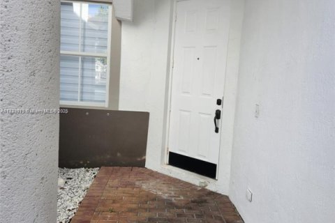 Casa en venta en Doral, Florida, 3 dormitorios, 187.11 m2 № 1814835 - foto 4