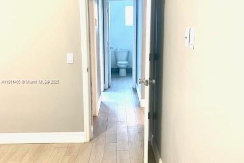 Villa ou maison à louer à Miami, Floride: 3 chambres, 181.72 m2 № 1967325 - photo 26