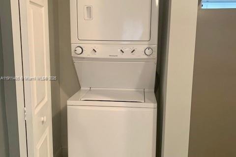 Villa ou maison à louer à Miami, Floride: 3 chambres, 181.72 m2 № 1967325 - photo 7