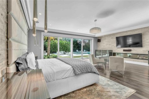 House in Boca Raton, Florida 7 bedrooms, 832.22 sq.m. № 1849091 - photo 20