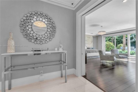 House in Boca Raton, Florida 7 bedrooms, 832.22 sq.m. № 1849091 - photo 10