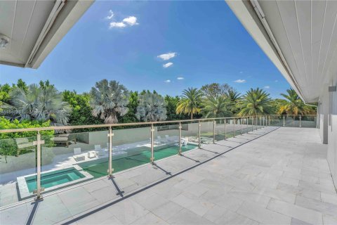 House in Boca Raton, Florida 7 bedrooms, 832.22 sq.m. № 1849091 - photo 27