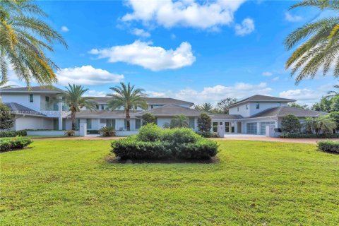 House in Boca Raton, Florida 7 bedrooms, 832.22 sq.m. № 1849091 - photo 2
