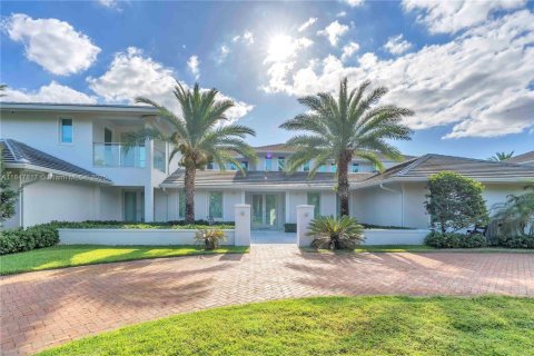 House in Boca Raton, Florida 7 bedrooms, 832.22 sq.m. № 1849091 - photo 1