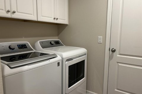 Casa en alquiler en Venice, Florida, 2 dormitorios, 116.59 m2 № 2215076 - foto 14